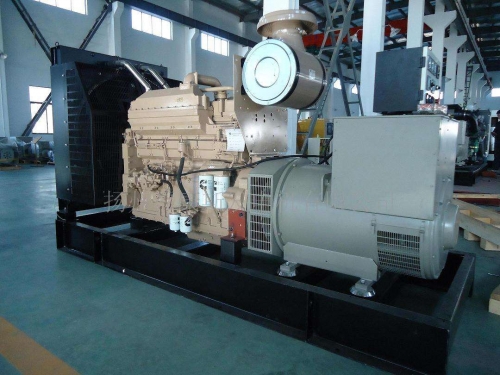 蜜桃无码人妻400kw發電機